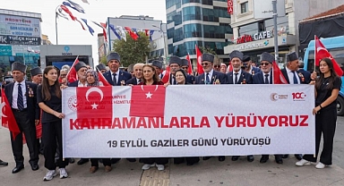“Kahramanlarla Yürüyoruz