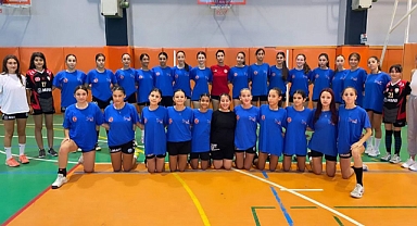 Silivri'nin tek kadın hentbol takımı Beyciler