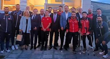 TFF Yönetimi, Ampute Futbol Millî Takımı ile Bir Araya Geldi