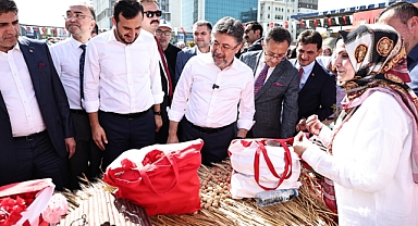 Bakan Yumaklı, Sokak Muhafızları’nı ödüllendirdi