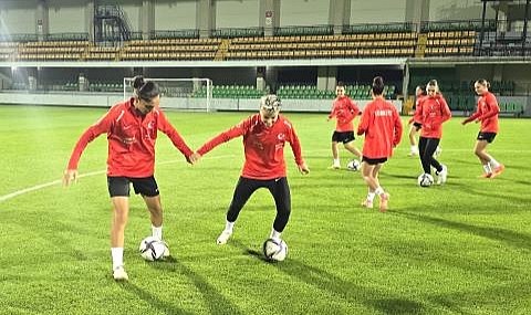 Kadın A Millî Takımımız Tarihi Rövanş Maçına Hazır
