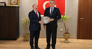Küçükçekmece Dernekler Federasyonu'ndan Kaymakam Anteplioğlu'na Ziyaret