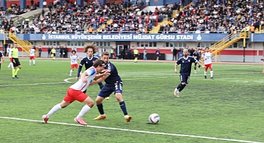 Silivrispor kendi sahasında 1-0 kazandı.