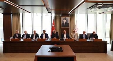 TFF Başkanı Hacıosmanoğlu, Amatör İşler Kurulu ile Bir Araya Geldi
