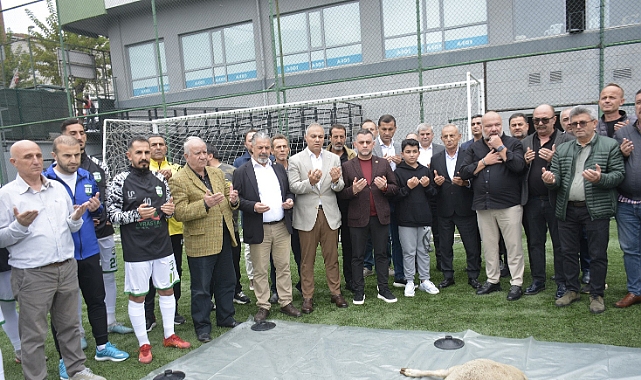 Yeşilova Esnafspor ,Kötü gidişata dur demek için kurban kesiler.