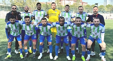 Adalarspor zirveyi sevdi