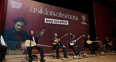 Aşıklar Atışması’, Arnavutköy Kültür Merkezi’nde gerçekleşti.