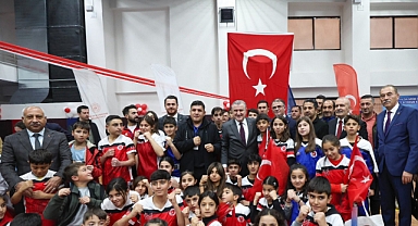 Bakan Bak,Van'ın çocukları Avrupa, dünya, olimpiyat şampiyonu olacak.