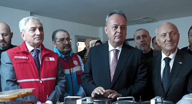Beylikdüzü'nde İhtiyaç Sahiplerine Sıcak Yemek Hizmeti Başladı