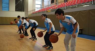 Fatih Belediyesi Kış Spor Okulları Genç Yeteneklemize Kapılarını Açıyor