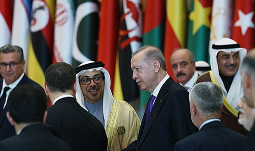 İslam ülkeleri olarak İsrail’e karşı atılabilecek adımlara öncülük etmeliyiz”