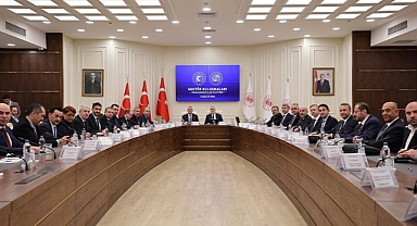 Bakan Işıkhan, “Sektör Buluşmaları” Kapsamında Perakendeciler Sektörünün Temsilcileri ile Bir Araya Geldi