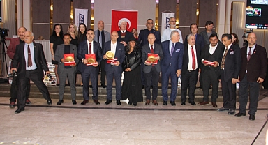 Basın Platformu Dergisi için görkemli bir lansman düzenledi.