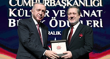 Cumhurbaşkanı Erdoğan,millete aidiyet duyan herkesi baş tacı etmeye özen gösteriyoruz”