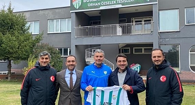 Futbol Gelişim Direktörü Emrah Bayraktar, Bursa'da Kulüpleri Ziyaret Etti