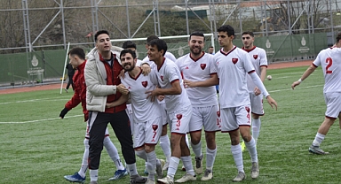 Lider İdmanyuduspor'dan müthiş geri dönüş: 2-3