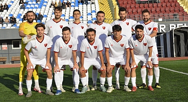 Lider İdmanyurdu deplasmanda 1-1 kaldı.