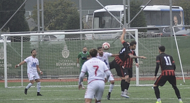 Lider K.İdmanyurduspor, Yeniköy 1924 Spor'u 4-1 mağlup etti