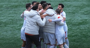 Lider Küçükçekmece İdmanyurdu Spor Deplasmanda 3-0 Galip