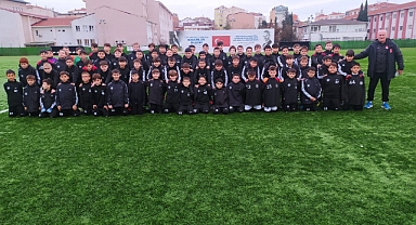 Sultanmurat Futbol Okulu tam gaz
