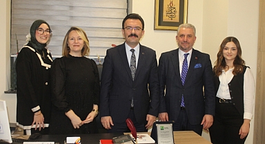 Yeşilay’dan Gönüllere Dokunan Ziyaret: Vefa ve Takdir Buluşmas