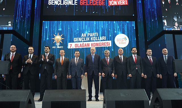 Hayatın her alanında gençlerimize güveniyoruz ve destek oluyoruz”