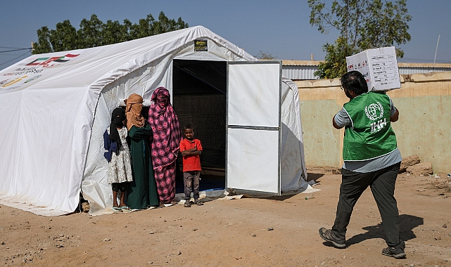İHH, Sudan'a 161 konteyner yardım malzemesi ulaştırdı