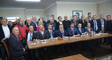 Küçükçekmece Trabzonlular Derneği Kaba Güven Tazeledi.