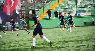 Küçükçekmecespor Gençleri Namağlup olarak yolunda devam etti.