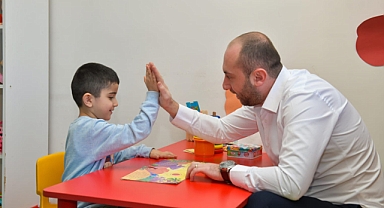 Oyun Terapisi ile kekemneliğinden kurtuldu