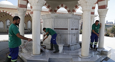 Arnavutköy’de Ramazan ayı temizlik çalışmaları yürütülüyor