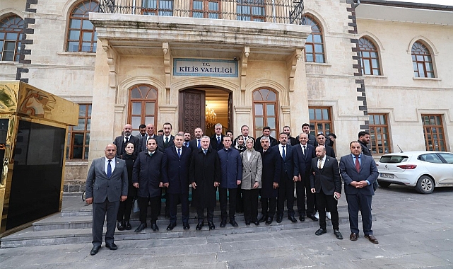 Bakan Bak, 6 Şubat depremlerinin yıl dönümünde Kilis'te gençlerle buluştu