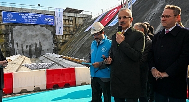  Bakan Uraloğlu,Marmaray üzerinden İstanbul’un neredeyse her yerine ulaşabilecek