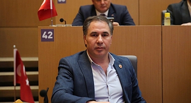 Belediye Meclisi'nde Sert Çıkışlar: Küçükçekmece'nin Gündemi Kaydı