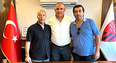 İdman Yurdu Mustafa Ertem ile yolları ayırdı.