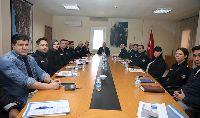 Küçükçekmece'de Asayiş Toplantısı: Güvenlik Önlemleri Masaya Yatırıldı