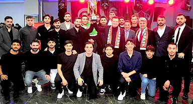 Selimpaşaspor Şampiyonluğunu Kutladı.