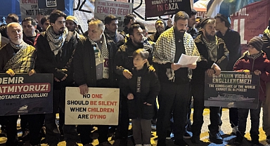 Vicdan Gemisi 187 Gündür Bekletiliyor: Özgürlük Nöbeti Dünya Limanlarına Taşınıyor