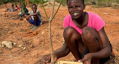 Bağcılar Belediyesi, Afrika’da yetimler için meyve bahçesi oluşturdu