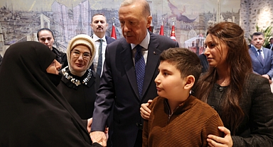 Cumhurbaşkanı Erdoğan, şehit aileleriyle iftar programında bir araya geldi.
