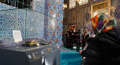 Fatih Belediyesi'nden Mübarek Ramazan'a Özel Cami ve Türbe Gezisi