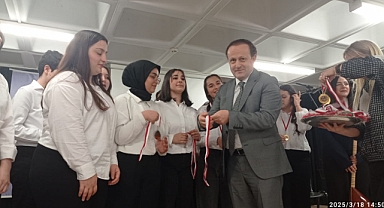 Küçükçekmece Dernekler Federasyonu Çanakkale Zaferi unutmadı.