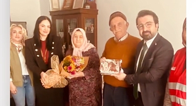 Küçükçekmece Kızılay'dan Şehit Annelerine Anlamlı Ziyaret