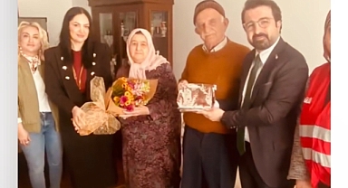 Küçükçekmece Kızılay'dan Şehit Annelerine Anlamlı Ziyaret