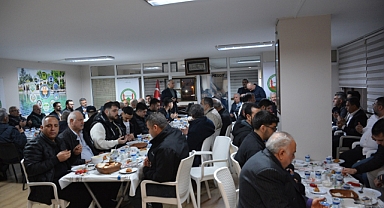 Mehmet Cem Özel, hemşehrileriyle iftarda buluştu.