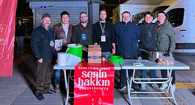 Saadet Partisi Küçükçekmece Gençlik Kolları'ndan Gönüllere Dokunan İftar İkramı
