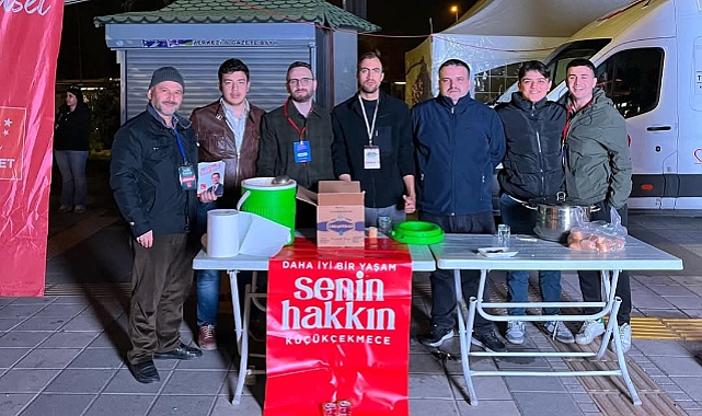 Saadet Partisi Küçükçekmece Gençlik Kolları'ndan Gönüllere Dokunan İftar İkramı