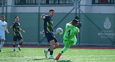 Küçükçekmece Sinop spor puan kaybı devam ediyor.