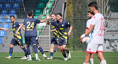 Küçükçekmece Sinopspor günah çıkardı:4-0