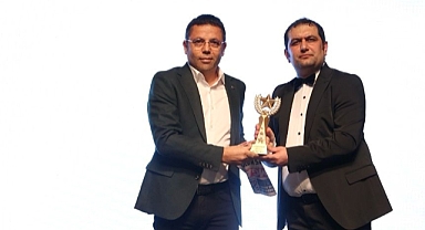 Mehmet Mert'e ‘Altın Başarı Ödülü’